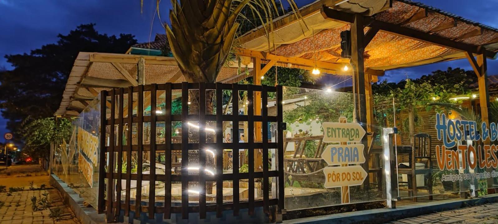 Hostel Vento Leste Bombinhas Εξωτερικό φωτογραφία